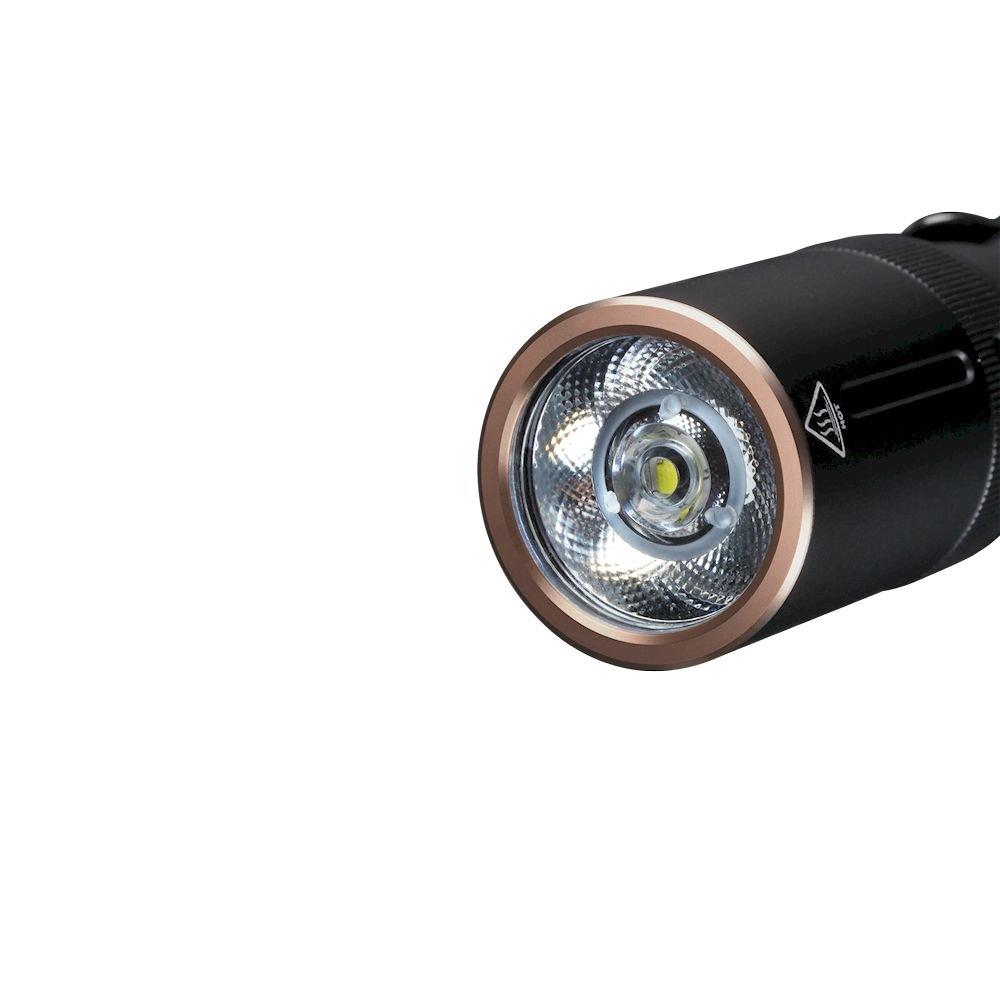 Ручной фонарь Fenix E20 V2.0 - военное снаряжение Darkskiff - фото 10 Ручной фонарь Fenix E20 V2.0 - тактическое снаряжение Darkskiff - фото 10