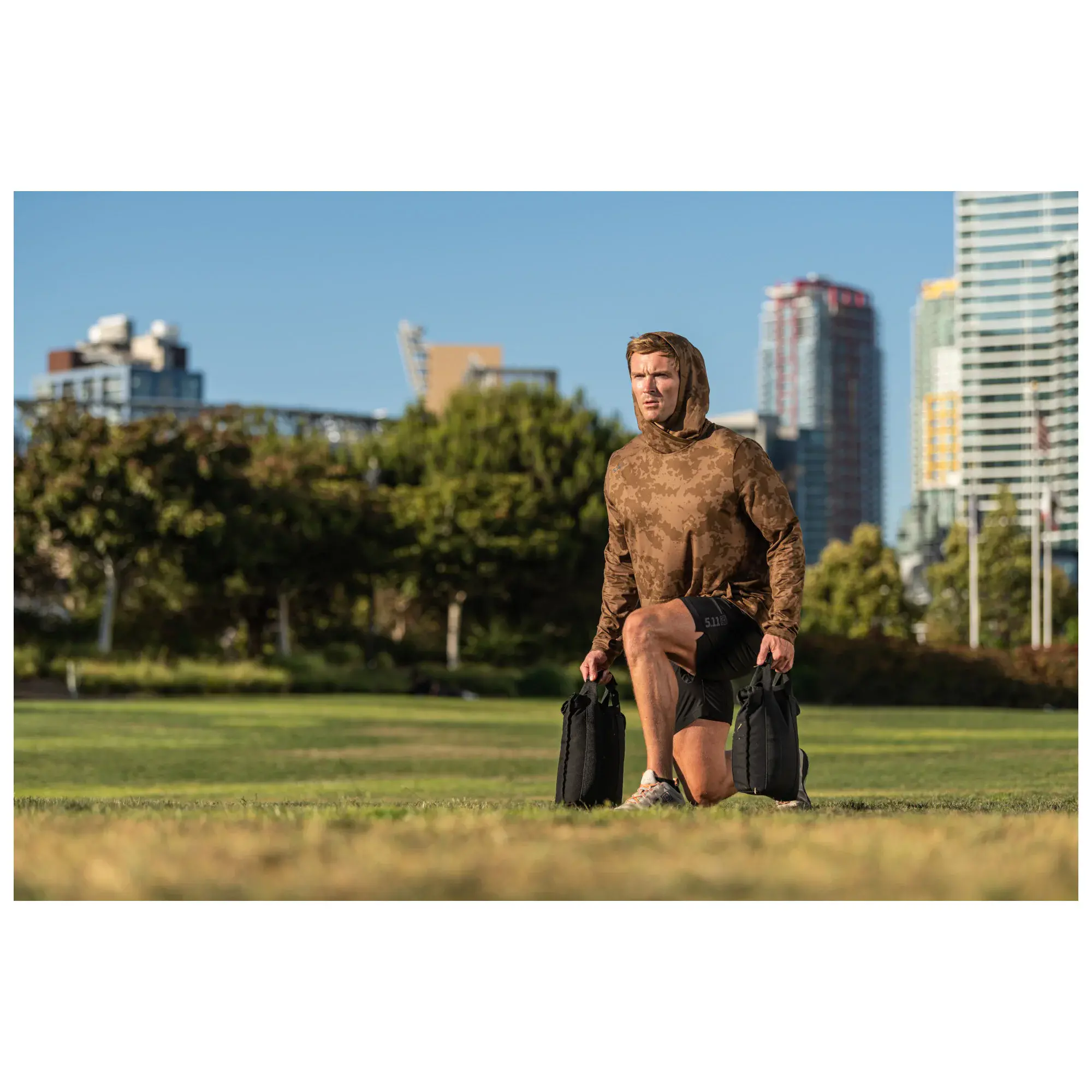 Реглан "5.11 Tactical PT-R Forged Hoodie" - військове спорядження Darkskiff - фото 14 Реглан "5.11 Tactical PT-R Forged Hoodie" - тактичне спорядження Darkskiff - фото 14