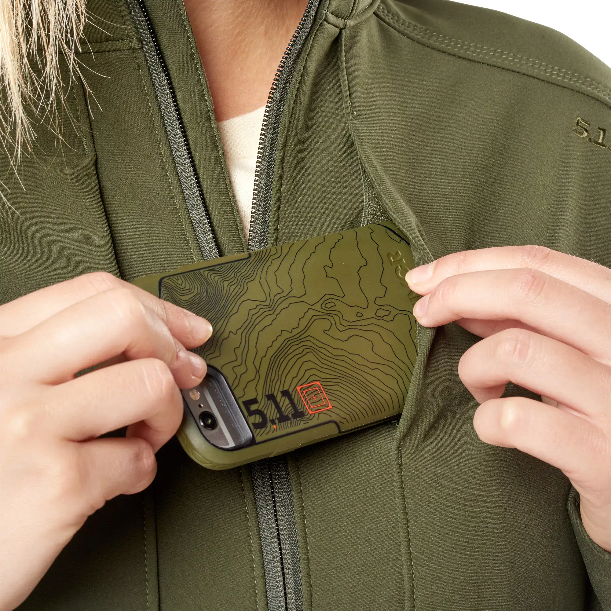 Куртка женская 5.11 Tactical "Women's Sierra Softshell Jacket" - военное снаряжение Darkskiff - фото 12 Куртка женская 5.11 Tactical "Women's Sierra Softshell Jacket" - тактическое снаряжение Darkskiff - фото 12