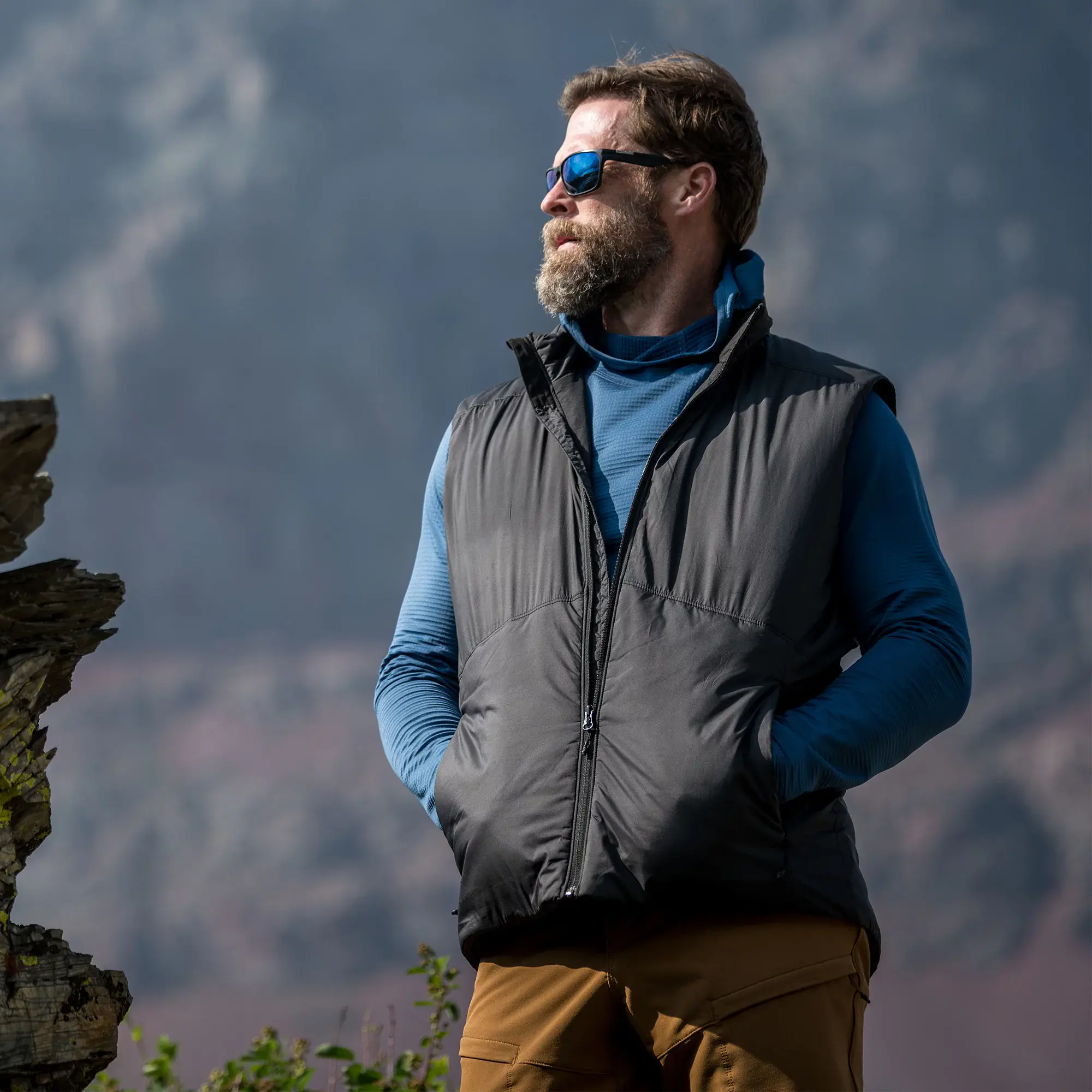 Жилет утепленный "5.11 Tactical® Adventure Primaloft® Ineventated Vest" - военное снаряжение Darkskiff - фото 20 Жилет утепленный "5.11 Tactical® Adventure Primaloft® Ineventated Vest" - тактическое снаряжение Darkskiff - фото 20